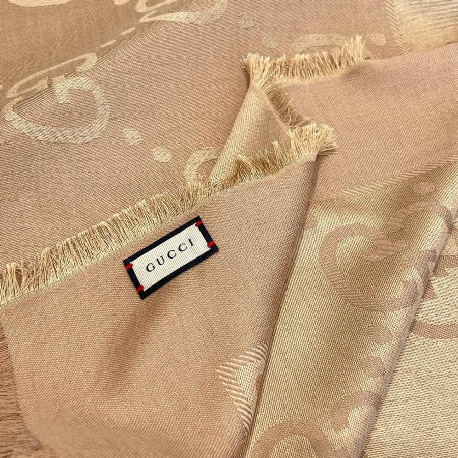 Gucci scarf size 140*140