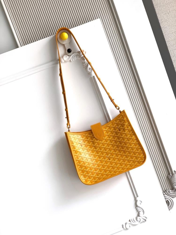 جويارد Goyard Musette مقاس 28cm