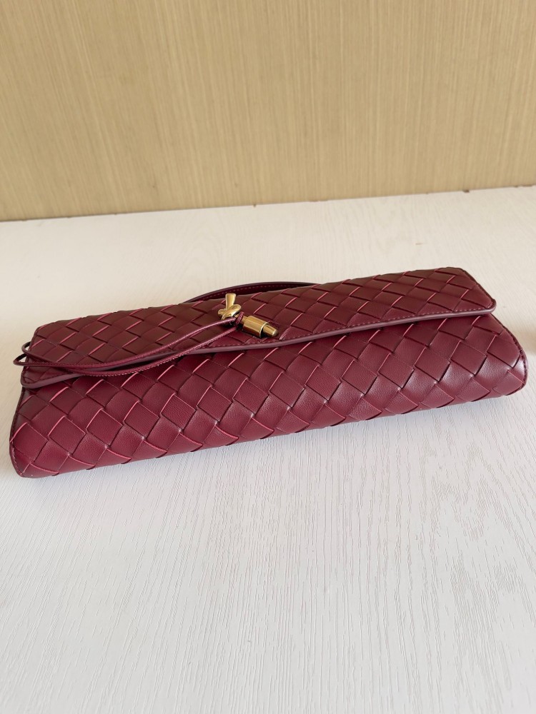 بوتيقا Clutch Andiamo مقاس 31cm