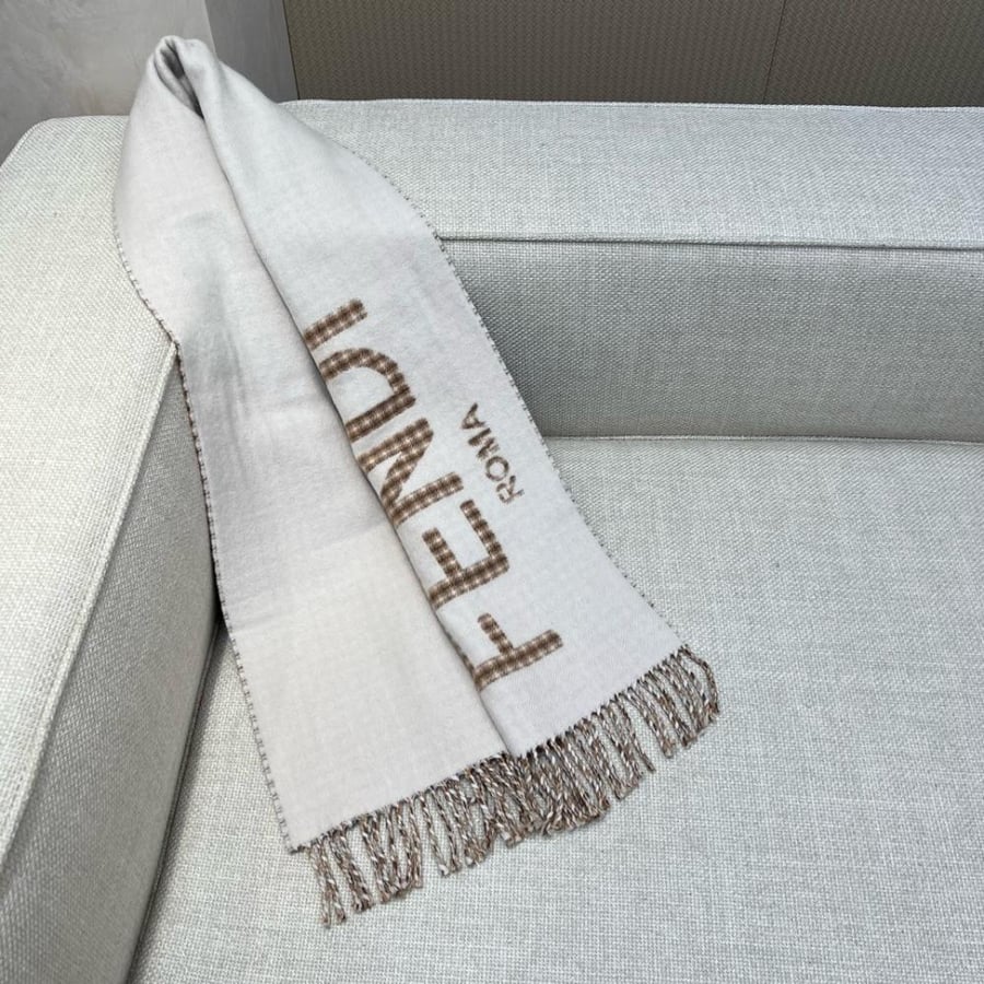 سكارف فندي مقاس 180*30