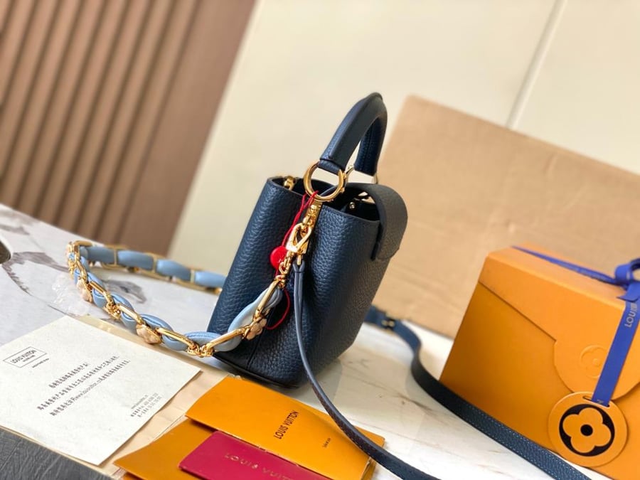 Louis Vuitton Mini Capseen 21cm