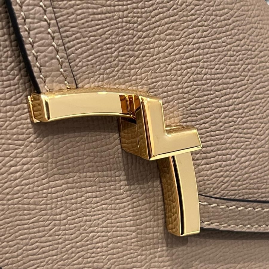 موينات Gabrielle Clutch مقاس 26cm