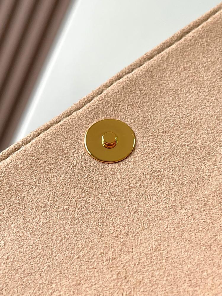 لوي فيتون Wallet On Chain مقاس 23.5cm