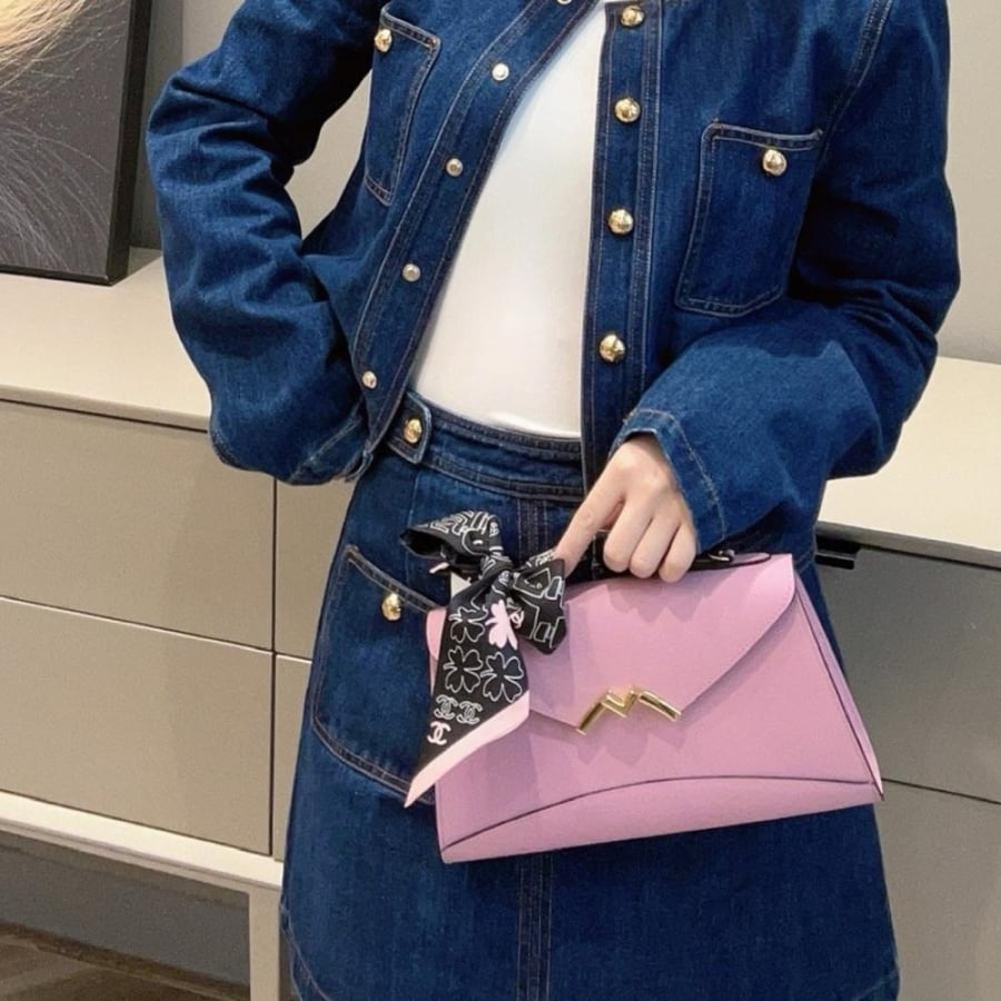 موينات Gabrielle Clutch مقاس 26cm