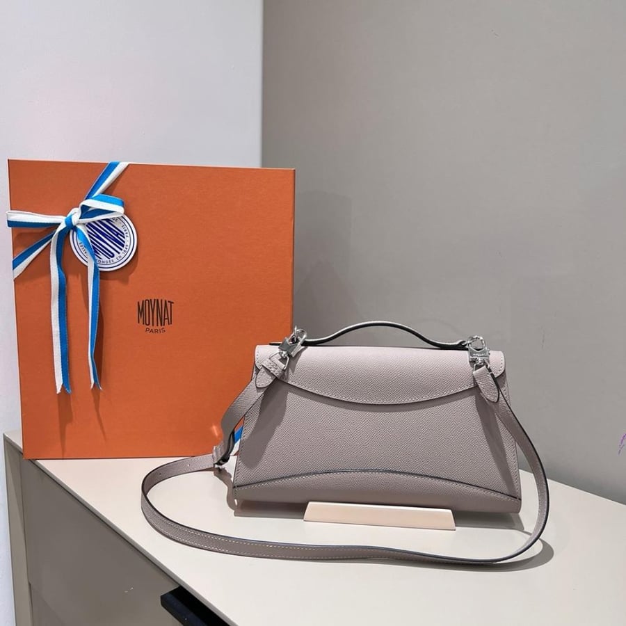 موينات Gabrielle Clutch مقاس 26cm