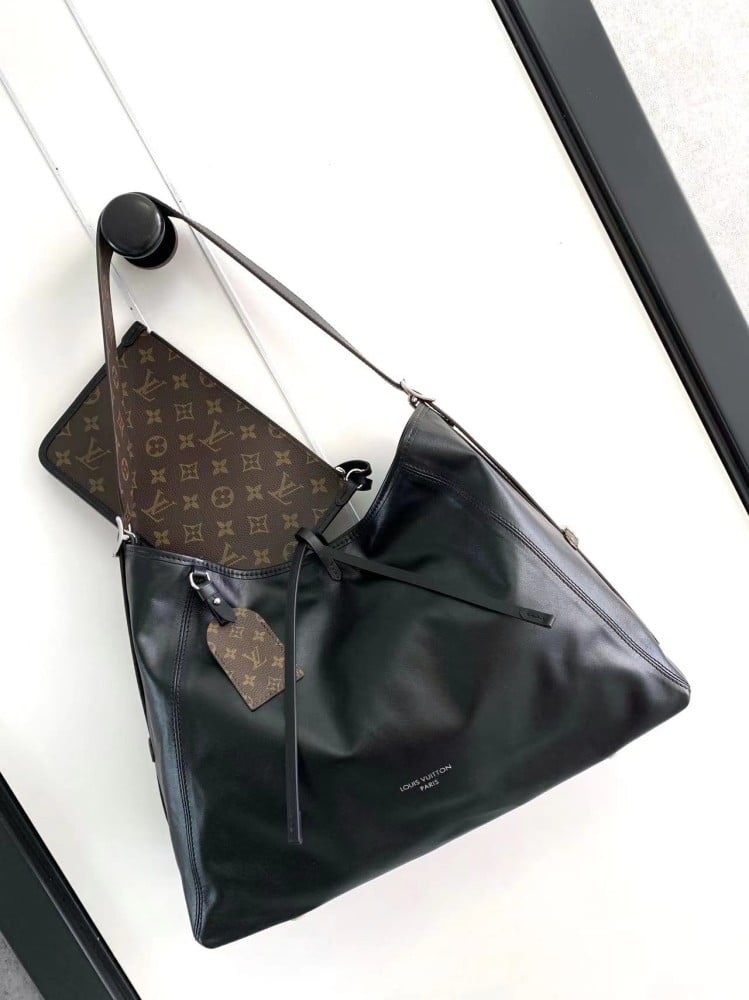 لوي فيتون CarryAll مقاس 39cm