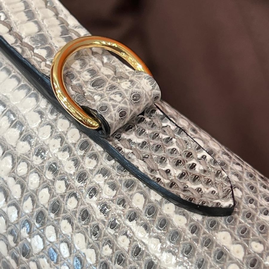 موينات Gabrielle Clutch مقاس 26cm