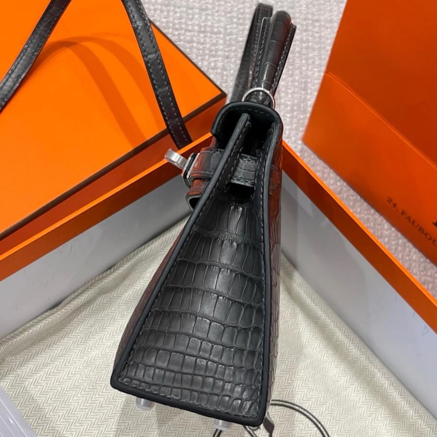 ايرميز Kelly Mini مقاس 19cm