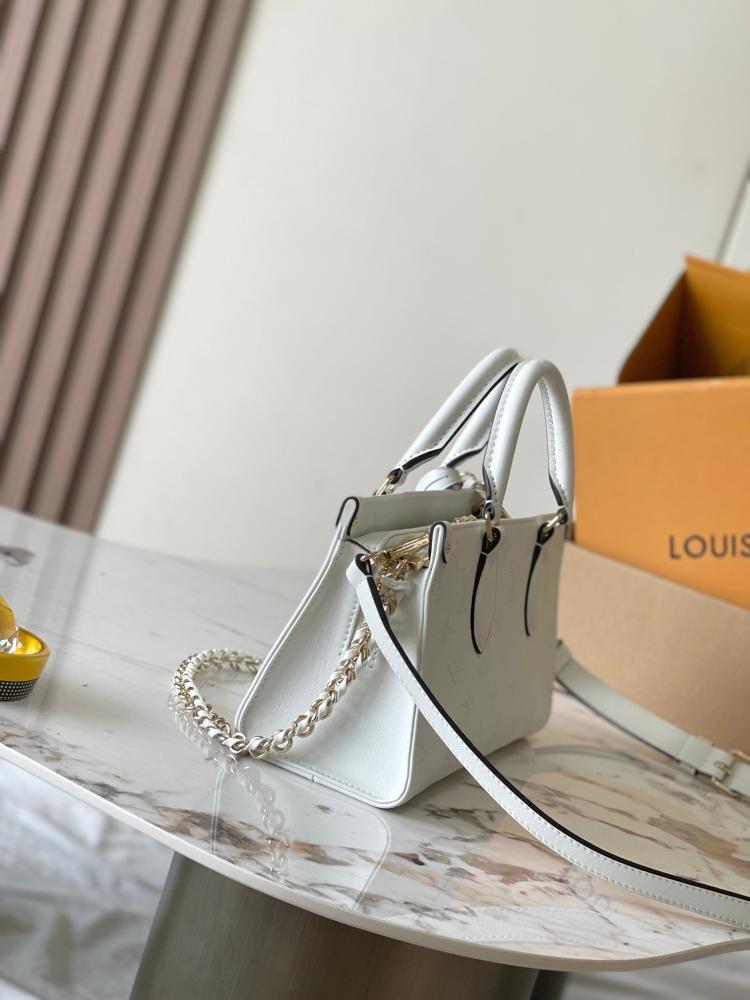 Louis Vuitton OnTheGo East West size 25cm