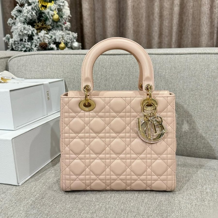 ليدي ديور مديم مقاس 24cm