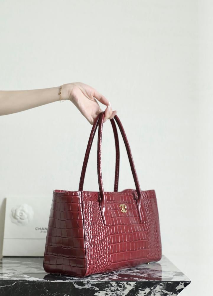 شانيل 26ss مقاس 39cm