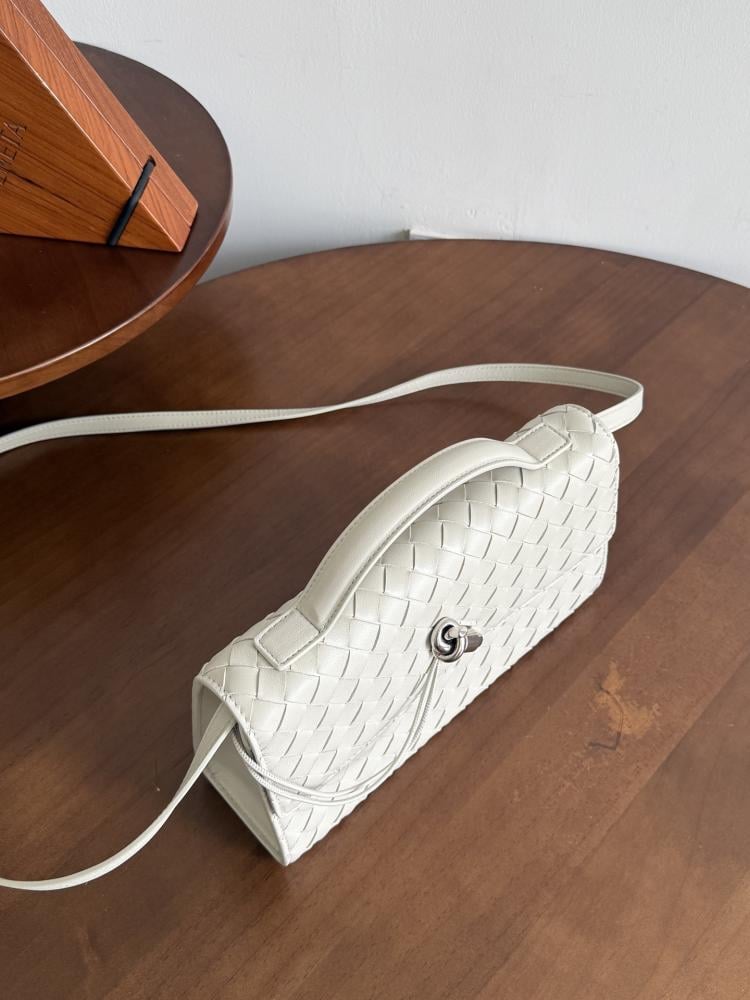 بوتيقا Andiamo Clutch مقاس 24cm
