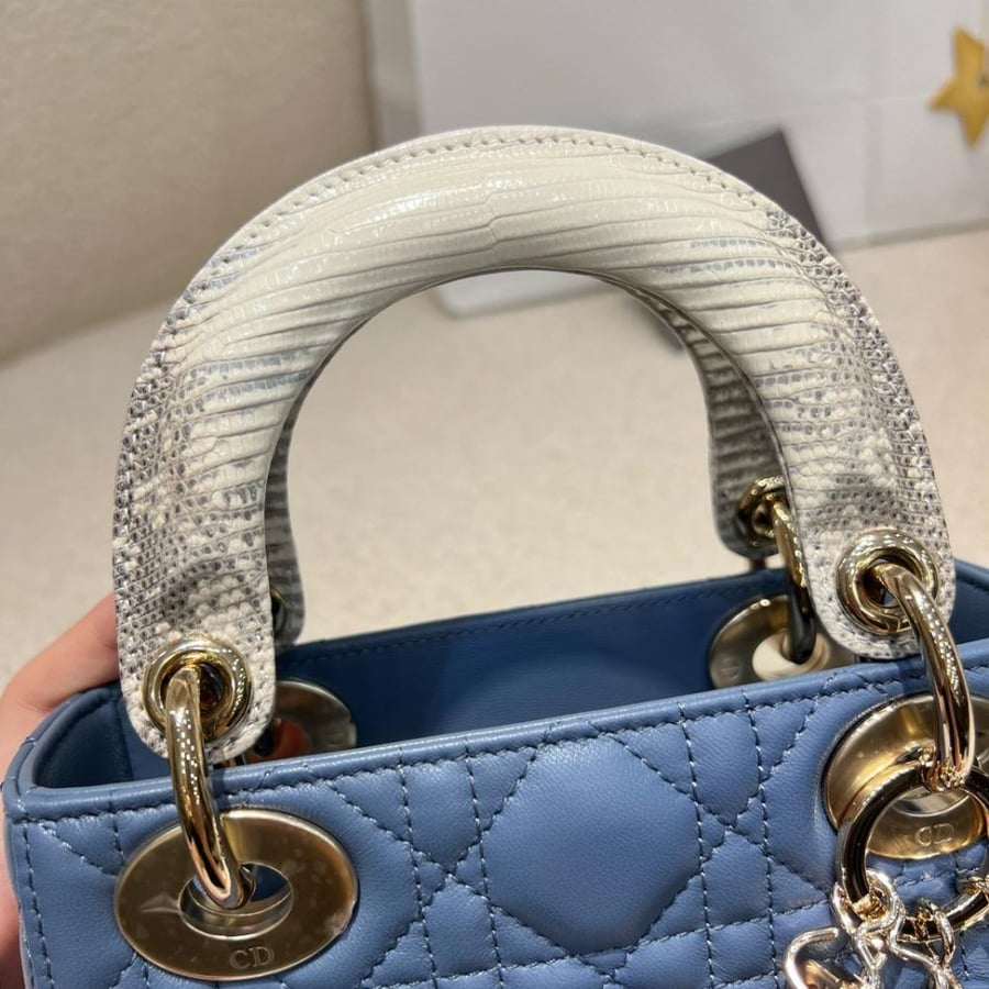 ليدي ديور مقاس 17cm