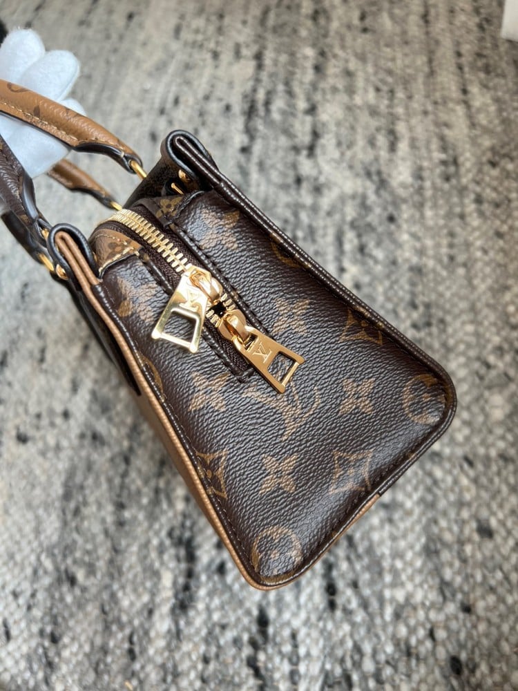 لوي فيتون ONTHEGO EAST WEST مقاس25cm