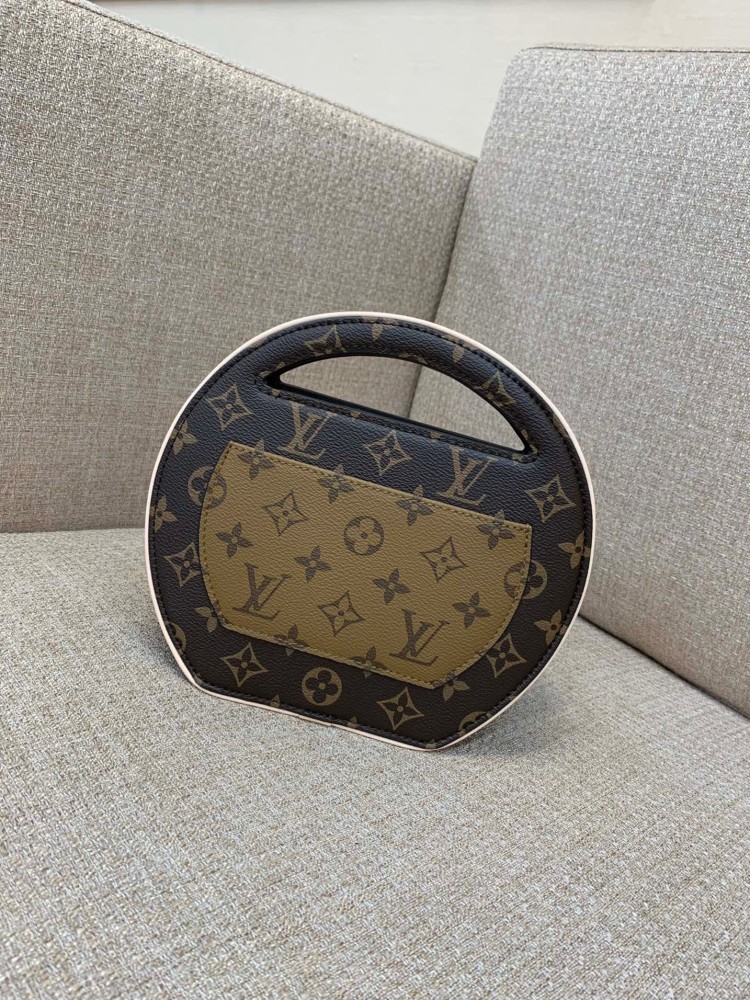 لوي فيتون Around Me PM مقاس 22.5cm