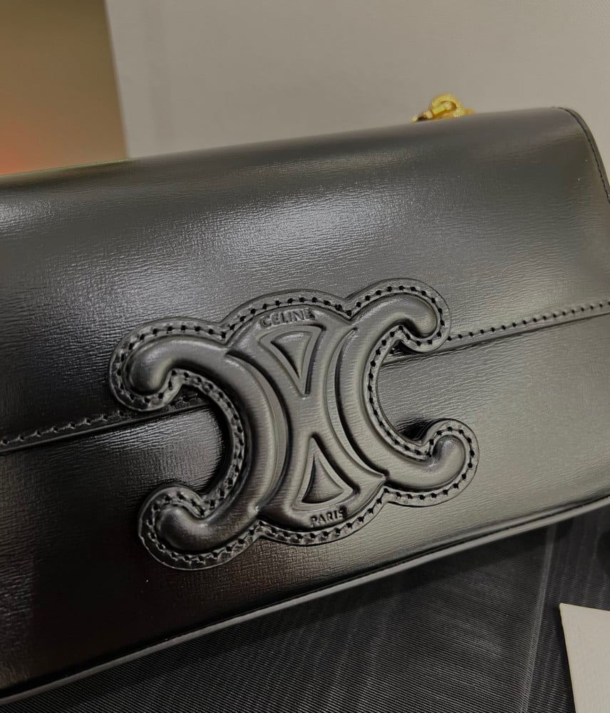 سيلين SHOULDER BAG مقاس 20cm