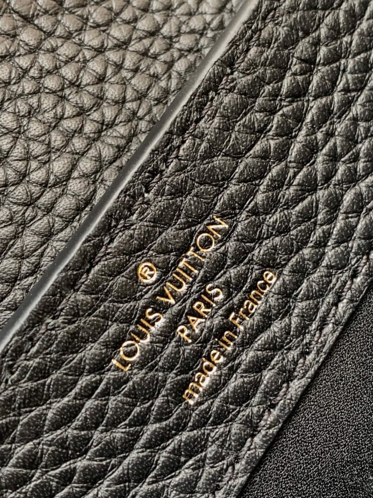 Louis Vuitton Mini Capseen 21cm