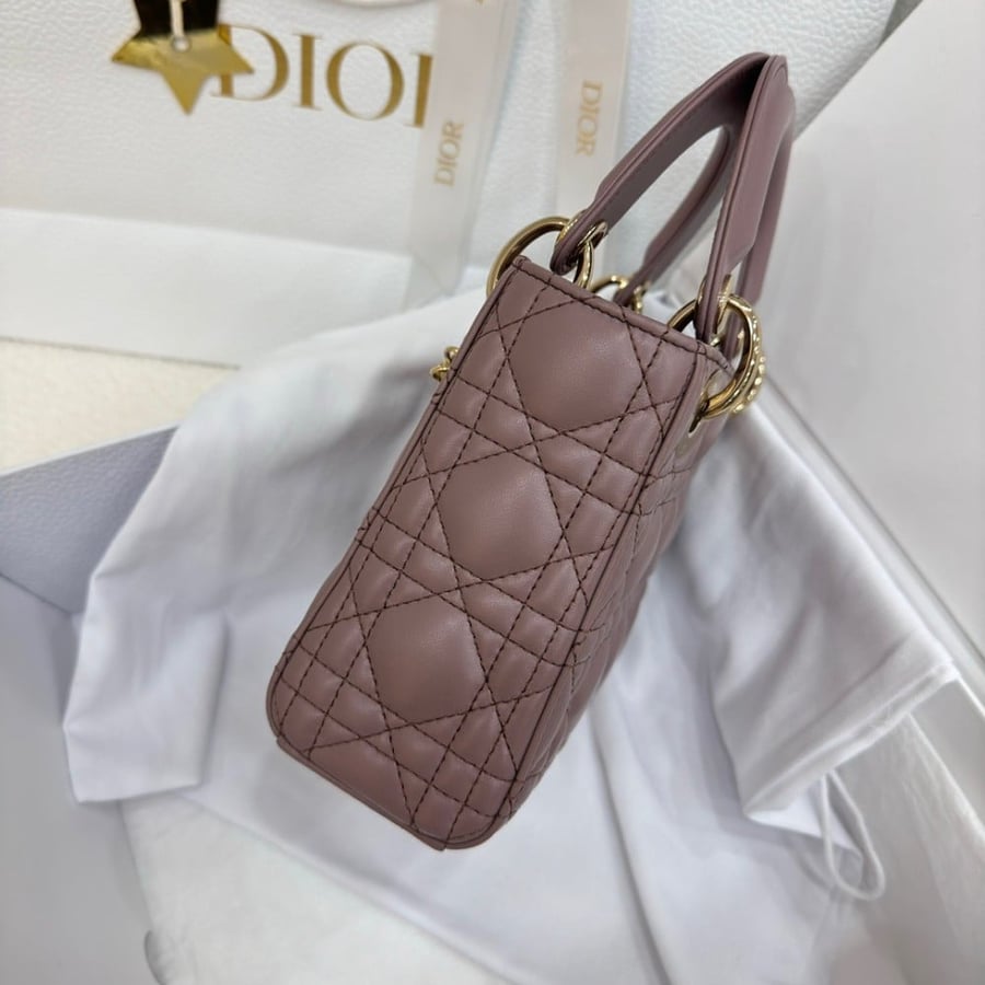ليدي ديور ميني مقاس 17cm