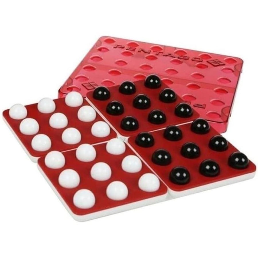 لعبة "بينتاغو" (Pentago) اللوحية