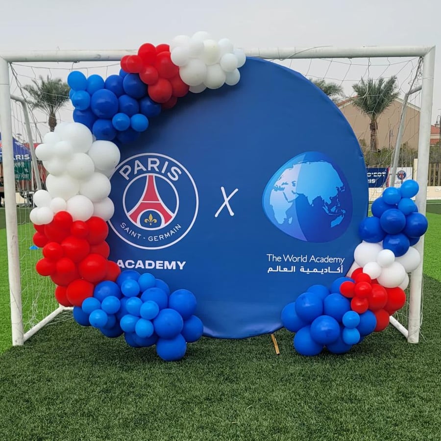 Circular background arrangement