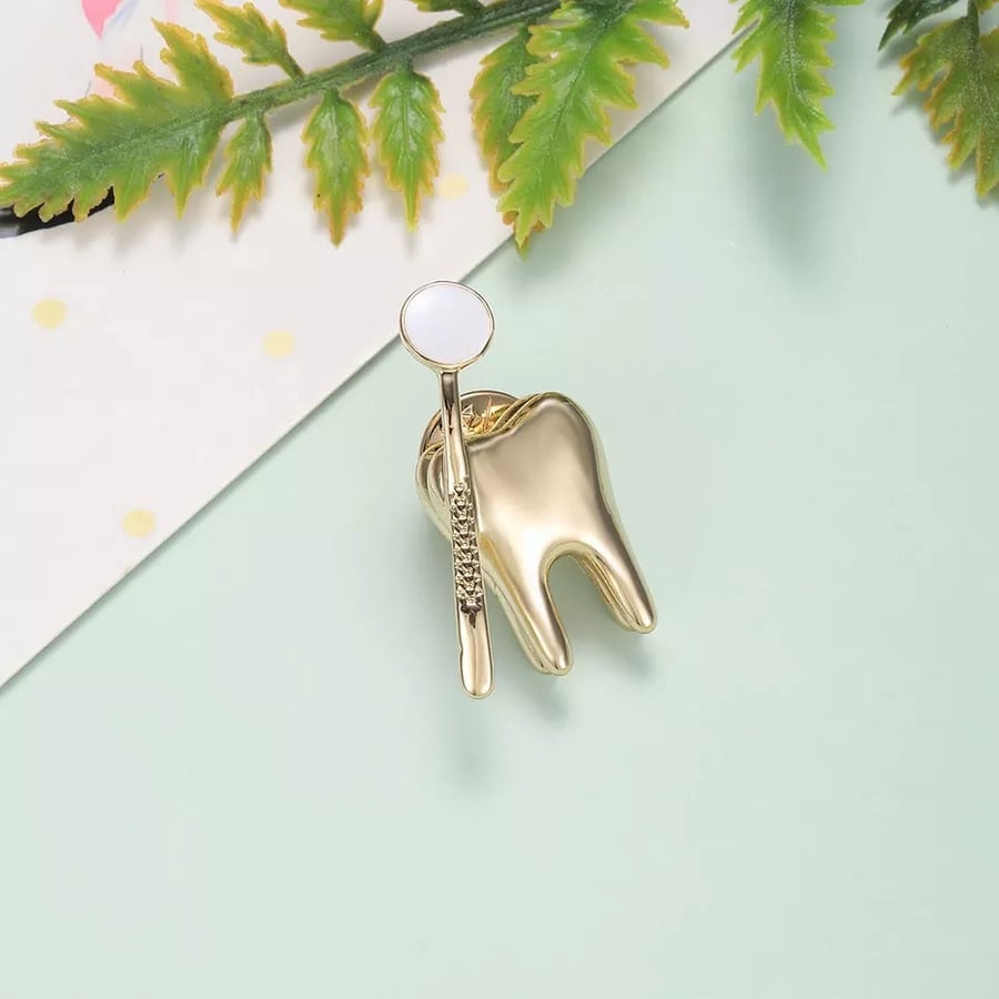 بروش الاسنان| Medical brooch D29