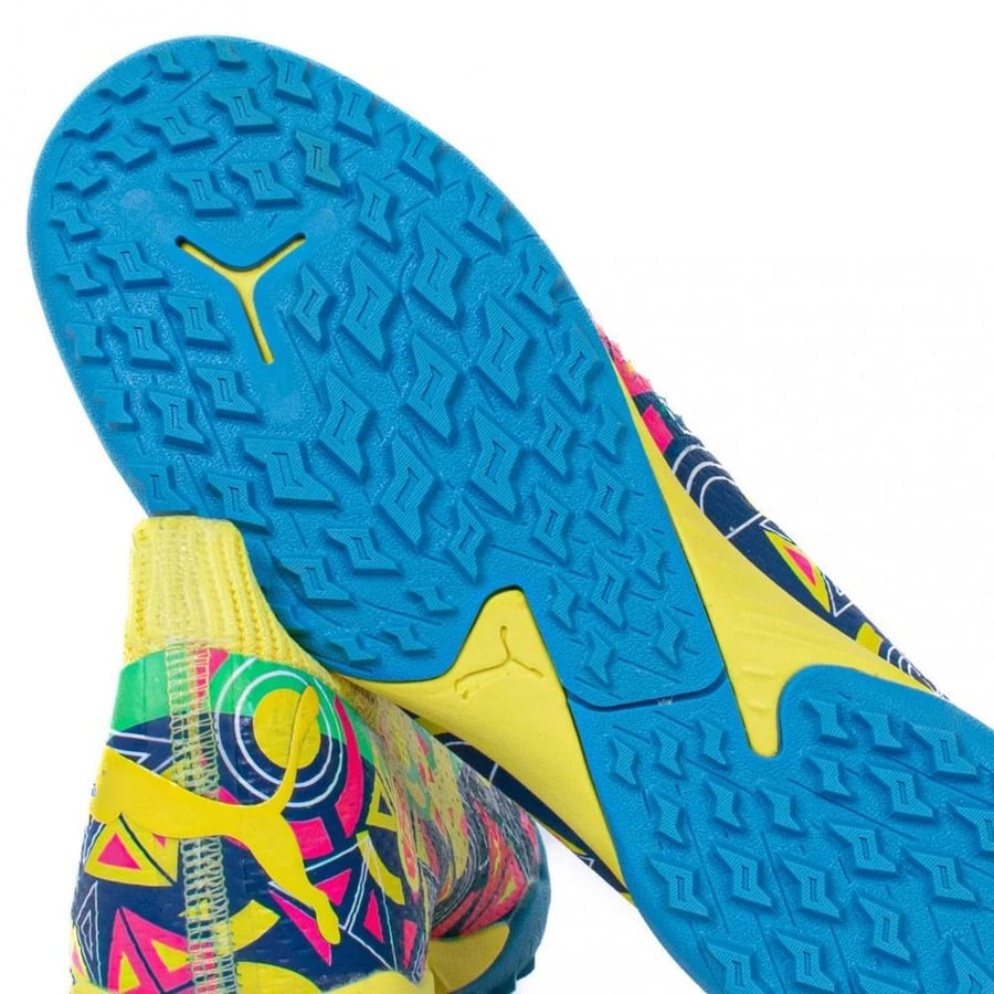 جزمة كرة قدم PUMA