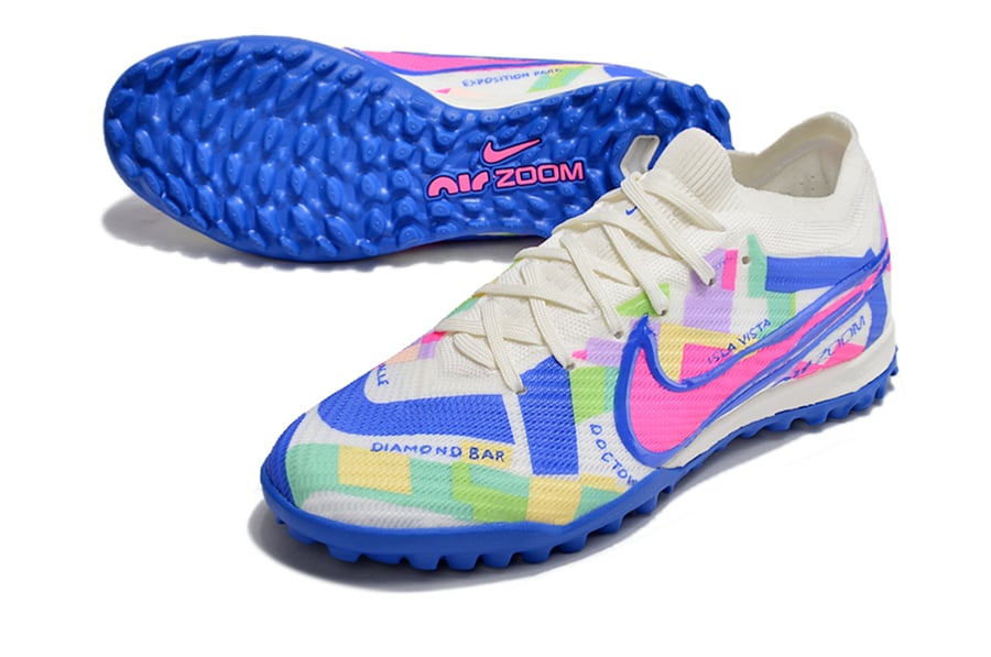 جزمة كرة قدم Nike