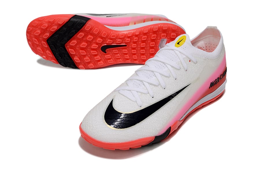 جزمة كرة قدم Nike1