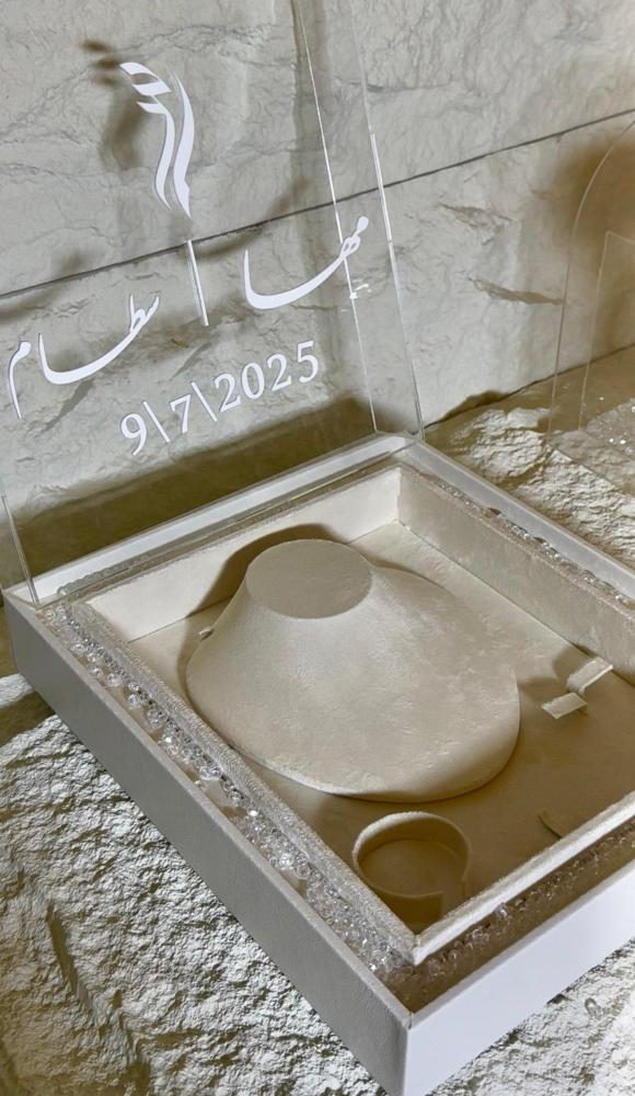 بوكس العقد بغطاء اكريلك بتنسيق الخرز  تفصيل ألون حسب الطلب