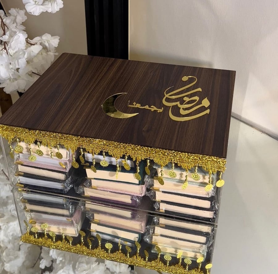 بوكس كبير فاخر اكريلك وخشبي بتصميم الخاص بيك