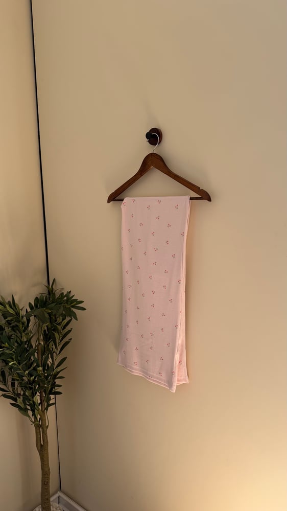 بجامة ناعمة قطن 100% وردية بنقشة كرز Soft 100% cotton pajama