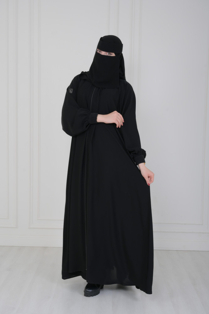 عباية lavania عباية كلوش عملية صممت بكسرات في الامام والخلف