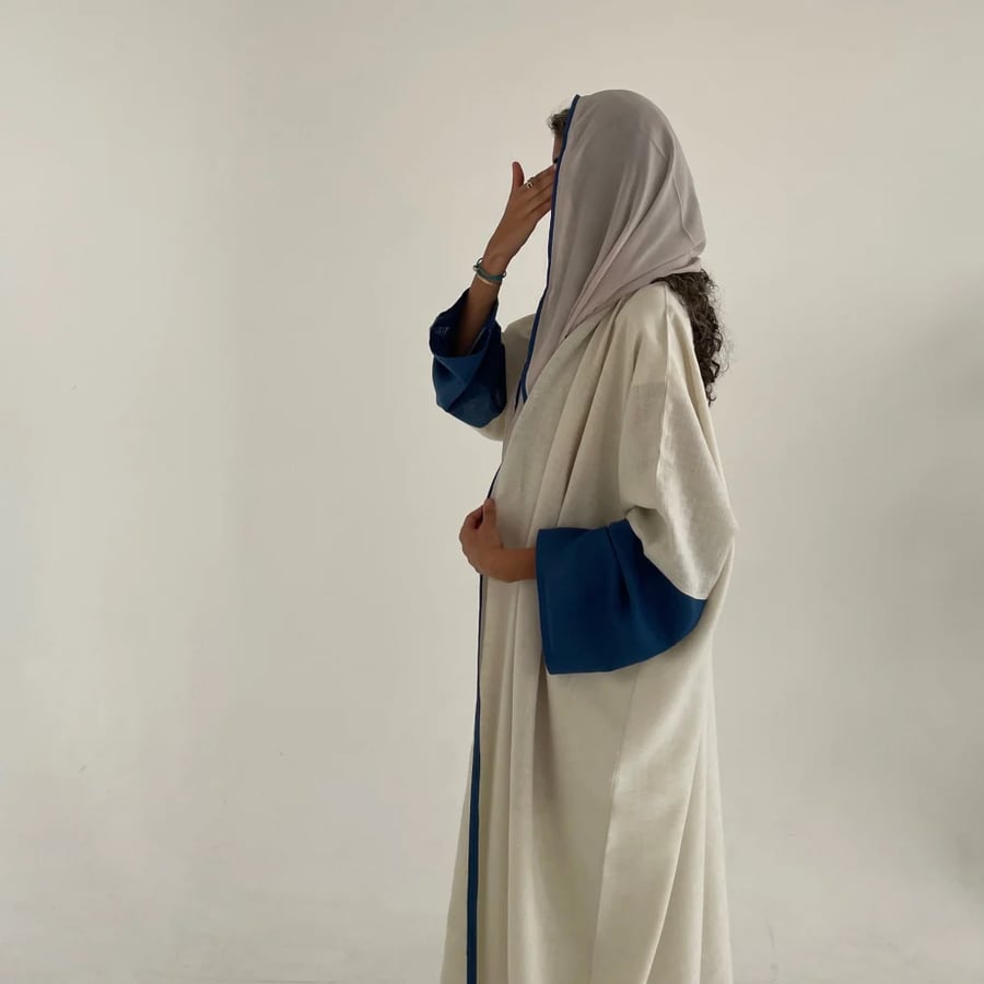 عباية بشت