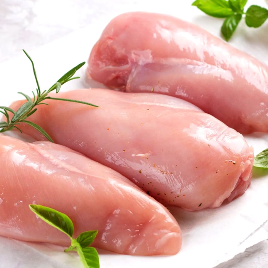 Fresh chicken breasts with bone without skin (1 kilogram)