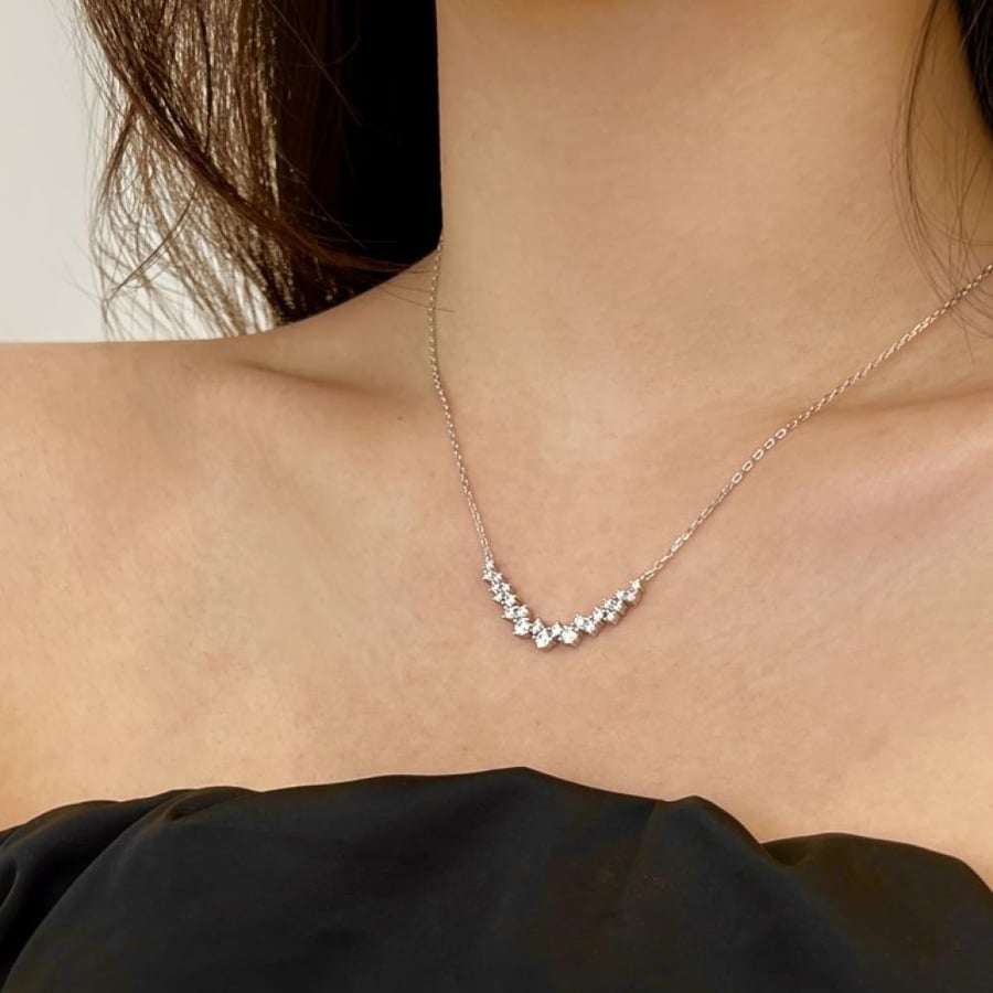 سلسلة أنيقة باللون الفضي(N1067)