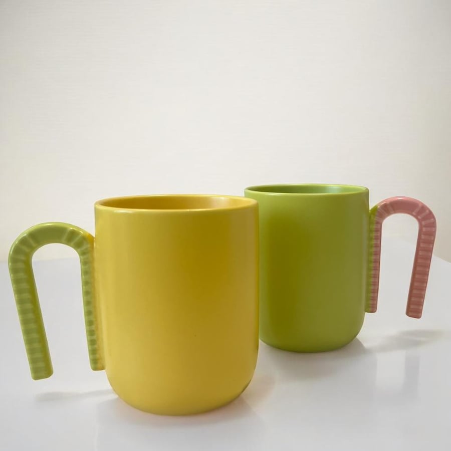 كوب بألوان باستيل مع أضافة أسم .(CUP60)