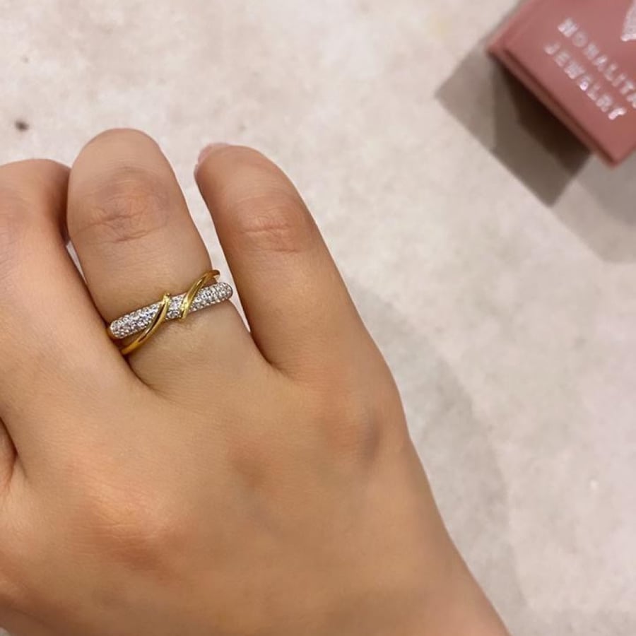 خاتم أنيق اللون ذهبي (R175).