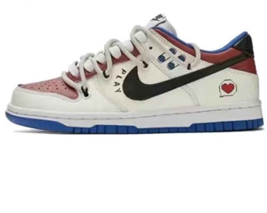 NIKE shoes