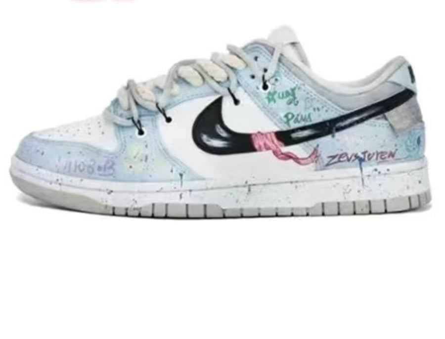 NIKE shoes