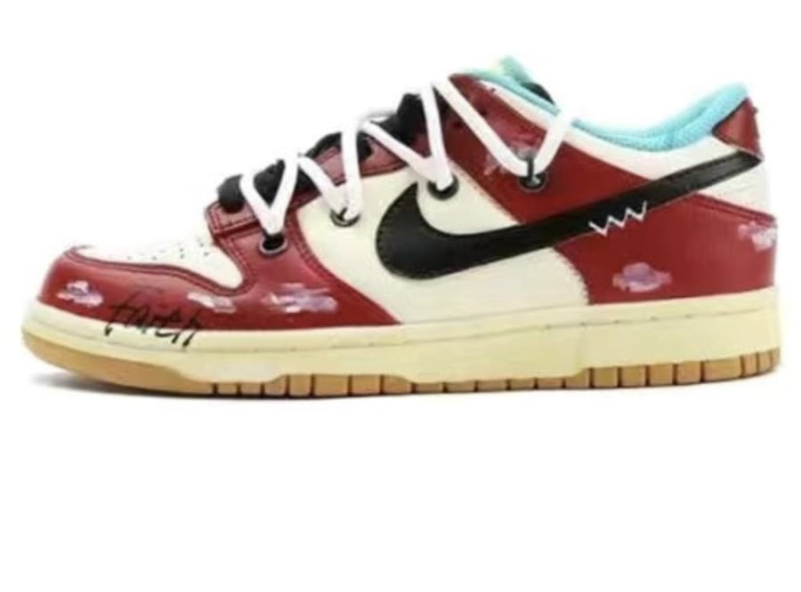 NIKE shoes