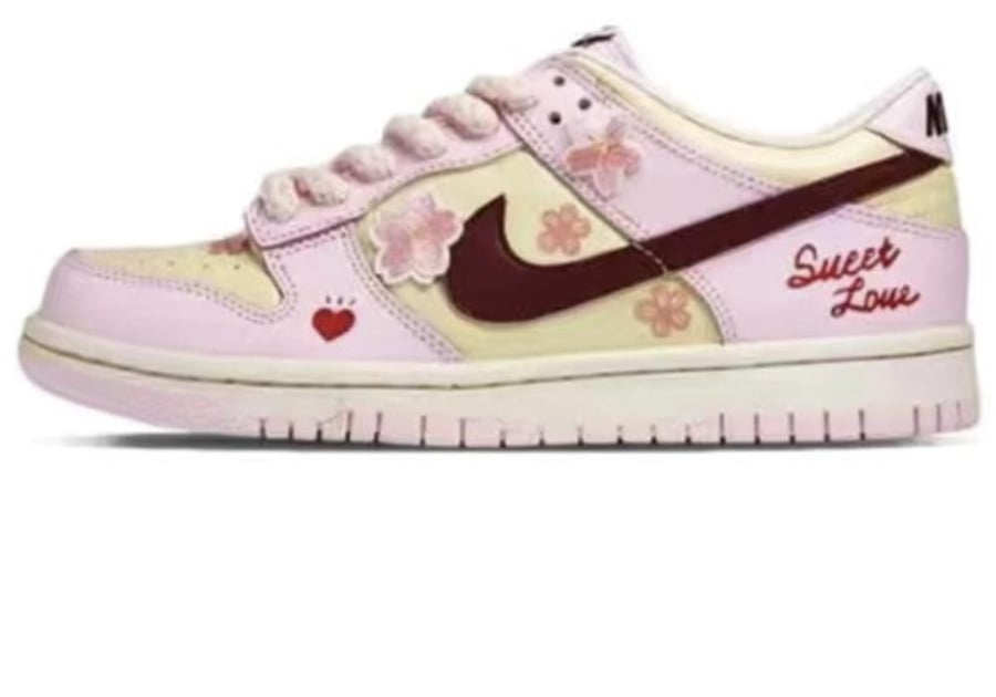 NIKE shoes