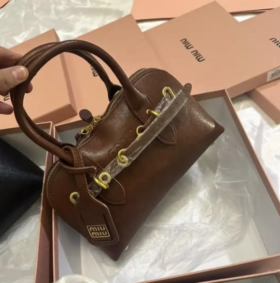 شنطه miu miu