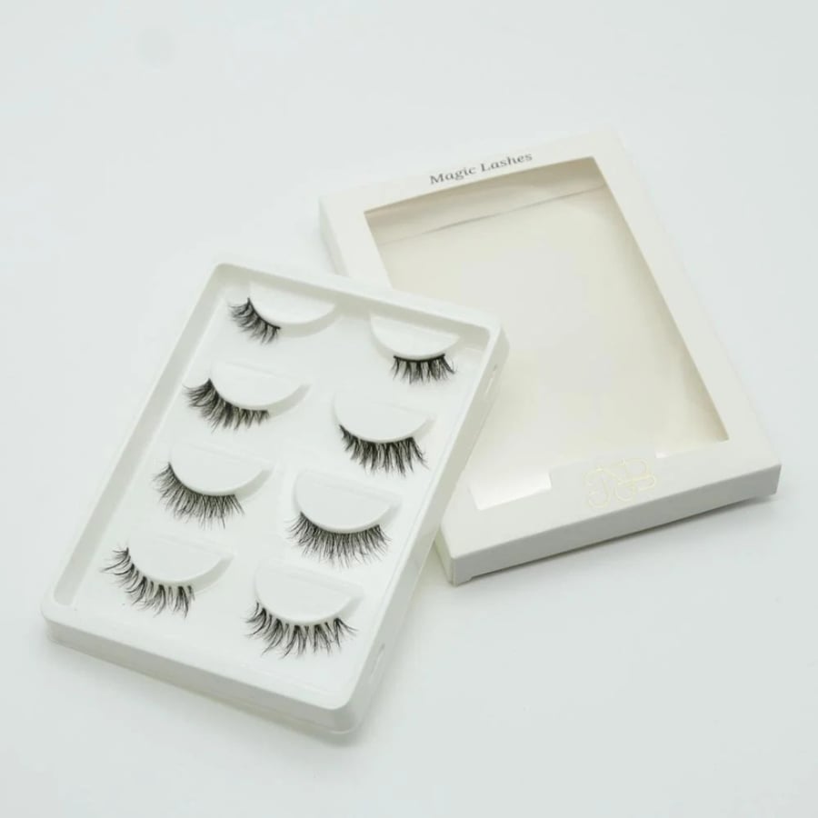 طقم رموش طرفية نورة بوعوض -Magic Lashes