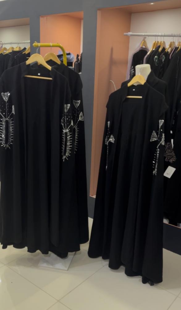 عبايه قطريه + طرحه مجانآ