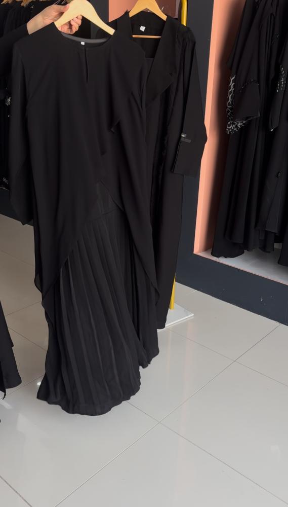 Layers and cracks abaya + free shawl