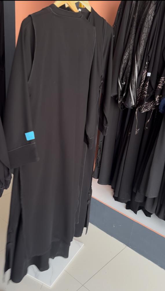 عبايه قطعتين نص كلوش