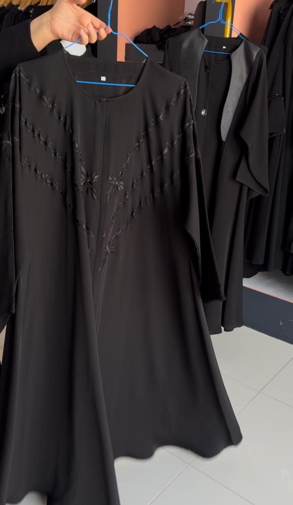 تطريز اسود + طرحه مجانآ