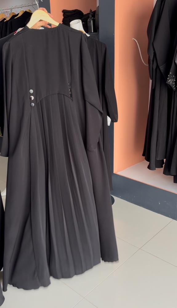 Abaya bazara and broken pieces + free shawl
