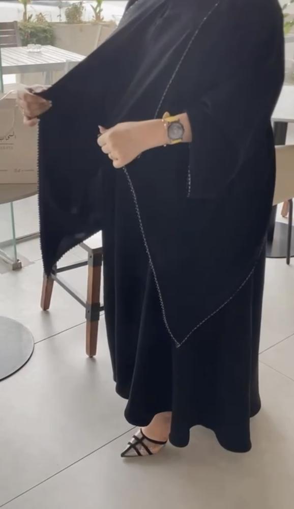 Two-layer abaya