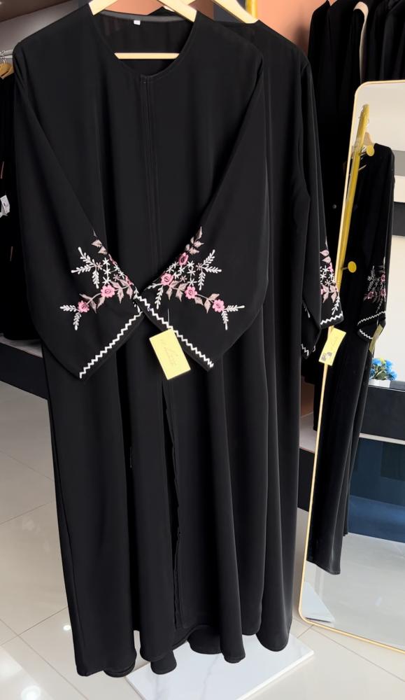 تطريز وردي